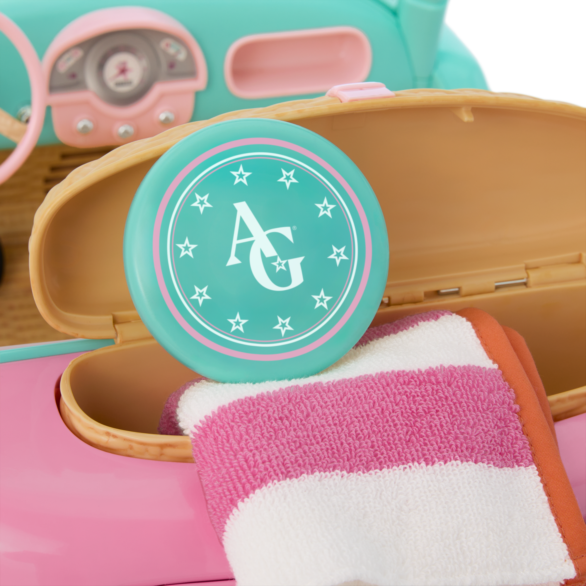 Raquel's™ Seaside Car for 18-inch Dolls (Girl of the Year™ 2026) - Image 12
