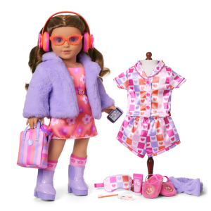 Truly Me™ #117 Doll & Day of Fun All-in-One Set