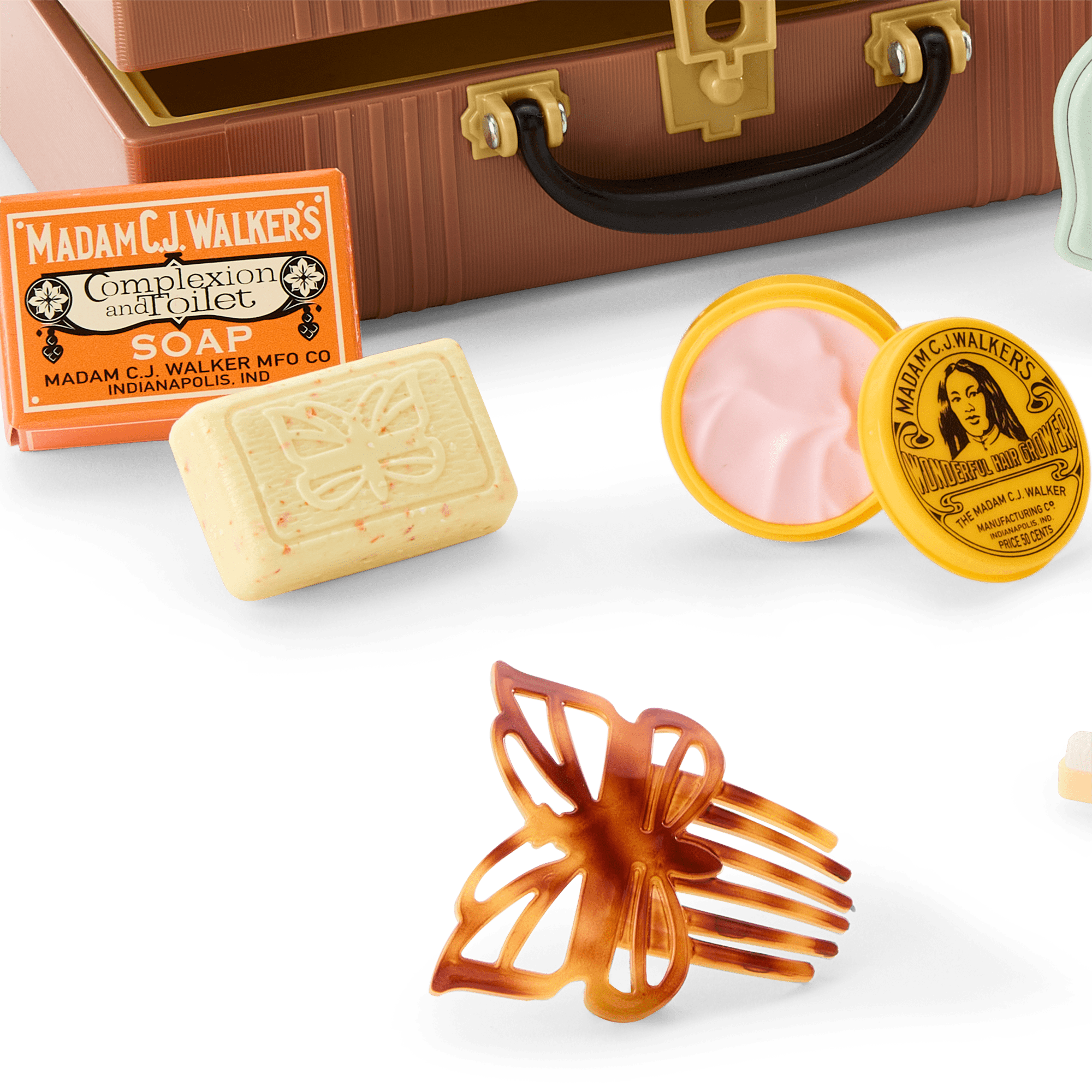 Claudie's™ Travel Accessories for 18-inch Dolls (Historical Characters) - Image 3